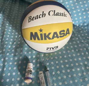 Consertei essa bola já tem seis meses.